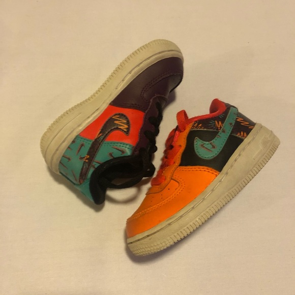 Kids Nike Air Force 1 size 6C - Picture 2 of 10